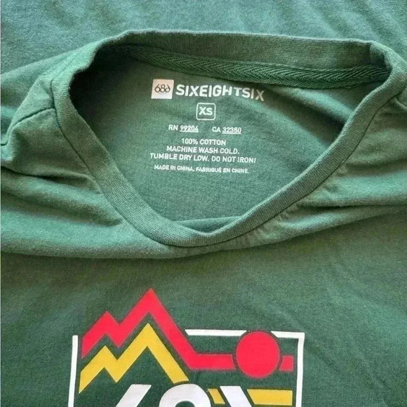 Unisex 686 Size Extra Small Graphic Tee Short Sleeve Tshirt Green Logo Cotton - Picture 3 of 3